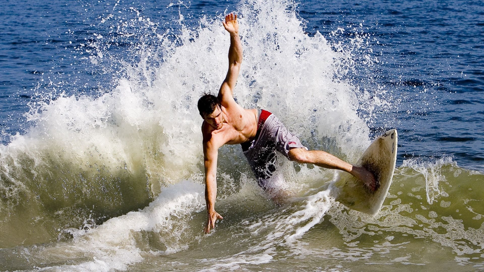 kaiyun登录入口-“英超决战临近，豪门比赛逐渐升温”，英超落寞豪门