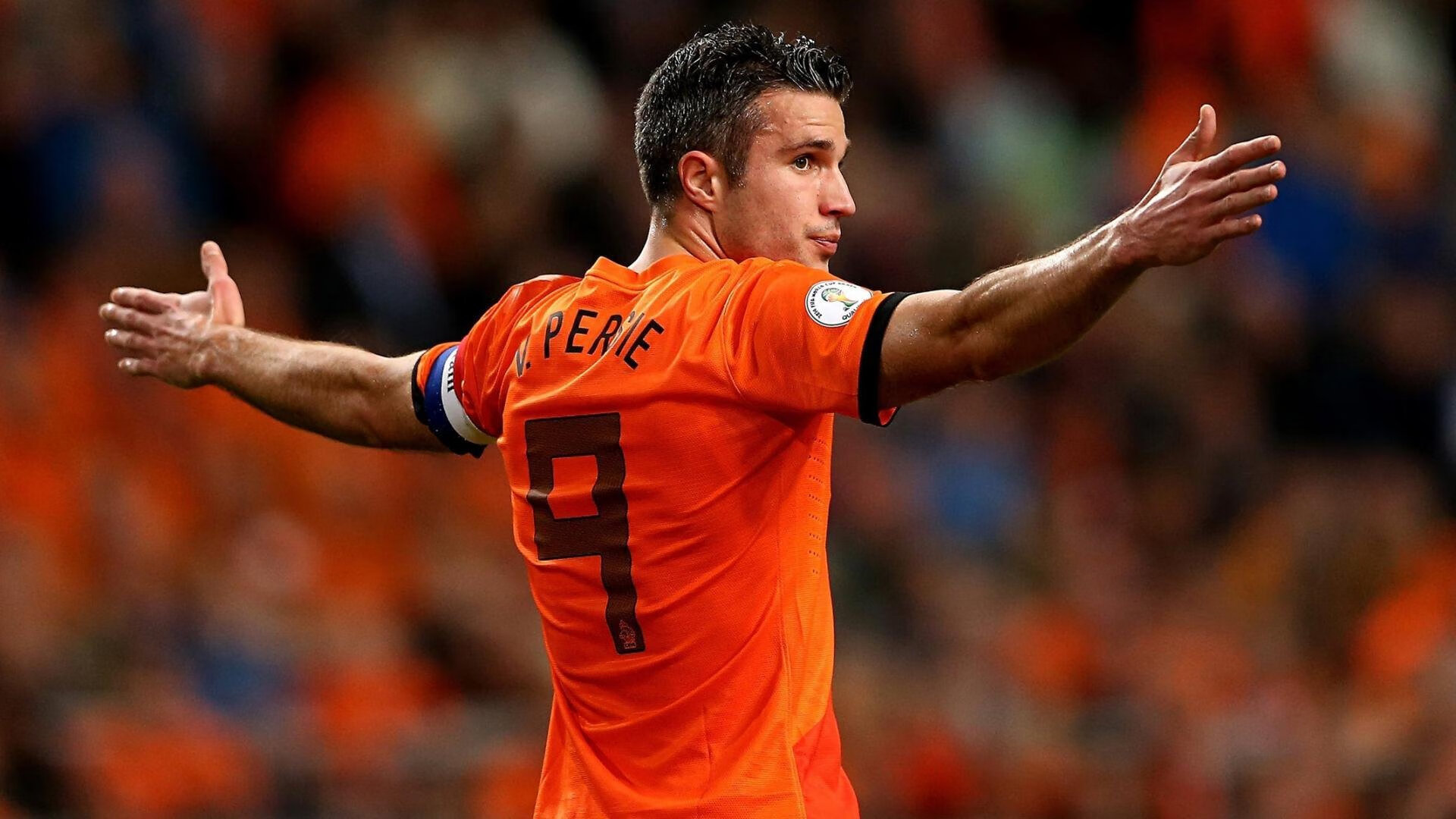 球场幕后：比赛当天的幕后工作揭秘，足球幕后操纵